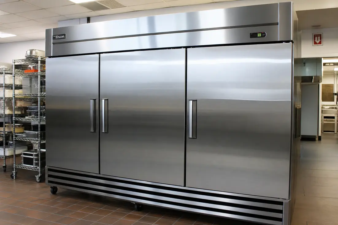 large-industrial-refrigerator-buying-guide-0-1788005142487